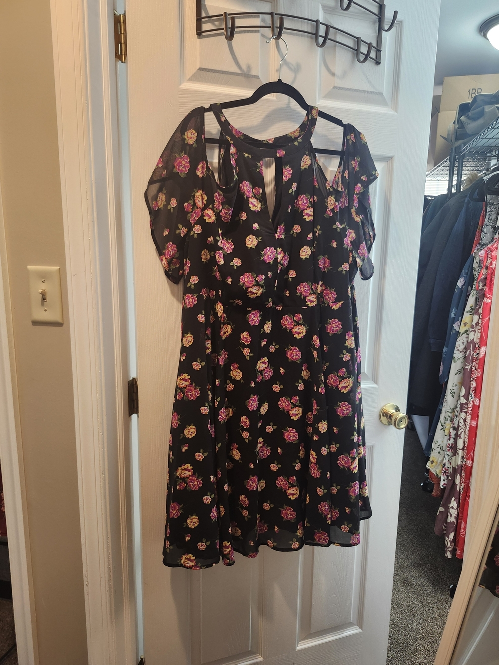 Torrid Black Floral Cold-Shoulder Dress with Pink & Yellow Roses, Torrid 24 = 3X